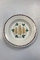 Aluminia 
Guldregn 
(Laburnum) Deep 
Plate No. 
10/834. 
Measures 23.5 
cm / 9.25 in. 
Very fine ...