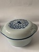 Mistletoe, Bowl 
with lid and 
handle. 
Desiree.
Measures ...