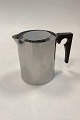 Stelton 
Cylinda-line 
stainless steel 
water jug with 
lid