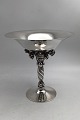 Vintage Georg 
Jensen Sterling 
Silver Grape 
Bowl No 263B 
(1925-1933)
Measures H 19 
cm (7.48 ...