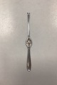 Lobster fork A 
and B Prima 
Silverplate. 
Measures 21 cm 
/ 8.27 in.