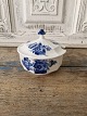 Royal 
Copenhagen Blue 
Flower Butter 
Dish 
No. 8572, 
Factory first
Height 10 cm. 
Diameter 12 cm.