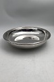 Danish Silver 
Dish (1933)
Measures H 5.2 
cm (2.04 inch) 
Diam 26 cm 
(10.23 inch) 
Weight 618 gr 
...