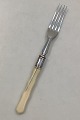Foreign Silver 
Plated Lunch 
Fork, with Bone 
Handle 
Measures 18 cm 
/ 7.09 inch
