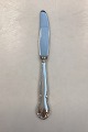 DFA Minerva 
Silver Plate 
Lunch Fork
Measures 19,2 
cm / 7.56 inch.