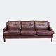 Danish 3-seater 
sofa in brown 
leather from 
the 1970s. 
Classic Danish 
design.
— Origin: ...