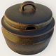 Arabia, Ruska, 
Bowl with lid, 
#1-73, 14cm 
high, 19cm in 
diameter, 
Design Ulla 
Propope *Good 
...