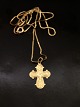 8 carat gold 
Dagmar cross 
2.3 x 1.7 cm. 
and 8 carat 
chain 41 cm. 
item no. 620556