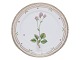 Royal 
Copenhagen 
Flora Danica, 
luncheon plate.
Decoration 
number 20/3572.
The factory 
mark ...