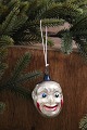 Old Christmas 
tree ornament 
in the shape of 
a clown's head 
in painted 
glass from 
1930. H: 6cm.