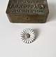 Marguerite 
brooch in 
silver and 
enamel. 
Stamped 830s 
and indistinct 
master stamp. 
Diameter ...