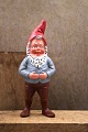 Decorative old 
painted 
terracotta 
Santa Claus 
with fine 
patina. H: 
24cm.