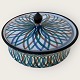 Grethe and 
Jørgen 
ceramics, 
Striped bowl 
with lid, 
Diameter 
13.5cm, height 
7.5cm, fine 
condition