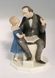Bing & 
Grøndahl. 
Porcelænsfigur. 
H.C. Andersen. 
Model 2037. 
Højde 23 cm. (1 
sortering)