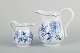 Meissen blue 
onion
Two creamers, 
early 20th 
century.
Organically 
shaped 
porcelain 
creamers ...