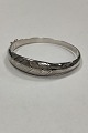 Thai Bracelet 
in Sterling 
Silver
Inner width: 
60 mm / 2.36 
inch    
Weight: 17,6 g 
/ 0.62 oz