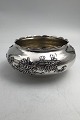 Antik Kinesisk 
Sterling Sølv 
Skål (Luen Wo, 
Shanghai) 
Krysantemum 
blomst 
udsmykning
Måler H 6 ...