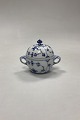 Royal 
Copenhagen Blue 
Fluted Plain 
Sugar Bowl No. 
428. Measures 
8.5 x 10 cm / 
3.34 in. x 3.93 
...