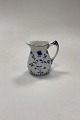 Bing and 
Grondahl 
Butterfly, Gold 
 Creamer No. 
85B. Measures 9 
cm / 3.54 in.
