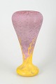 Daum Nancy, 
Frankrig
Vase, Art 
Deco, 
1930’erne.
Organisk 
formet glasvase 
i matteret glas 
med ...