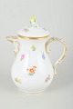 Meissen
Coffee pot 
with lid, 
mid-20th 
century.
Elegant 
porcelain 
coffee pot, 
hand-painted 
with ...