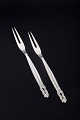 Georg Jensen
2 cold meat 
forks, “Acorn / 
Konge”.
Sterling 
silver, after 
1944.
Elegant cold 
...