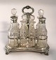 English 
sterling 
Platmenage with 
7 crystal 
decanters ...
