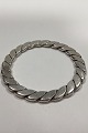 Modern Armring 
Bangle in 
Silver
Inner Width: 
64 mm / 2.56 
inch 
Weight: 57,3 g 
/ 2.02 oz