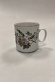 Mads Stage 
Annuel Mug - 
Blue Tit 1994. 
Manufacturer: 
Seltmann 
Weiden. 
Measures 7.5 
cm x 8.3 cm ...