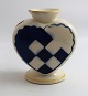 Aluminia heart 
blue. Height 
7.5 cm.
