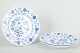 Meissen
3 dinner 
plates, “Blue 
Onion” pattern, 
mid-20th 
century.
Three 
hand-painted 
porcelain ...
