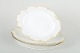 Haviland, 
France
3 oval dishes, 
1940s.
Elegant set of 
oval porcelain 
dishes in a 
warm cream ...