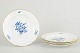 Meissen
4 lunch 
plates, early 
20th century.
Hand-decorated 
porcelain with 
hand-painted 
blue ...