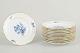 Meissen
12 plates, D. 
16 cm, early 
20th century.
Hand-decorated 
porcelain with 
hand-painted 
...