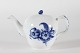 Royal 
Copenhagen Blue 
flower braided
Small teapot 
no. 10/8122 
Height 14 cm
Factory 1, ...