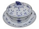 Bing & Grondahl 
Butterfly, bowl 
for butter on 
fixed plate.
Decoration 
number 196.
The ...