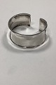 Modern open 
Armring in 
Sterling Silver
Inner Width: 
67 mm / 2.64 
inch   
Ring width: 29 
mm / ...