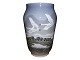 Large Royal 
Copenhagen vase 
with flying 
swans.
The item is in 
our remote 
warehouse. You 
can ...