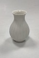 Royal 
Copenhagen 
Small Vase with 
Grooves No. 
3487
Measures 13 cm 
/ 5.12 inch