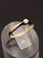 14 carat thin solitaire gold ring with diamond