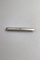Georg Jensen 
Sterling Silver 
Tie Clip No. 
200
Measures 5.8 
cm (2.28 inch) 
Weight 11.84 gr 
(0.41 oz)