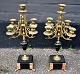 A pair of 
French 5-armed 
candelabra, 
19th century. 
Brass and black 
marble/mottled 
marble. H.: 41 
cm.