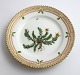 Royal 
Copenhagen, 
Flora Danica. 
Cake plate. 
Design # 3552. 
Diameter 14,5 
cm. (1 
quality). ...