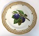 Royal 
Copenhagen 
Flora Danica, 
fruit plate. 
Lunch plate 
with open-work 
border. Design 
# ...