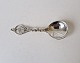 Silver compote spoon decorated with flower from 1937. Stamped the three towers - HSLength ...