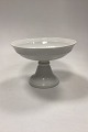 Royal 
Copenhagen 
White Fan 
Footed Bowl No. 
11549. Measures 
16 cm x 23 cm / 
6.29 in. x 9.05 
in. ...