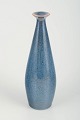 Carl-Harry 
Stålhane for 
Rörstrand
Vase, mid-20th 
century.
Elegant 
drop-shaped 
stoneware vase 
...