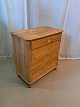 Kommode 
Kr. 1400,-
