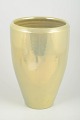 Mobach, HollandLarge vase, 1970s.Handmade ceramic vase with a beautiful iridescent pearl ...