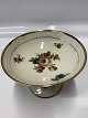 KPM Rosenborg 
candy bowl on 
high foot,
Diameter 15 
cm.
Height 11 cm.
Beautiful and 
well ...